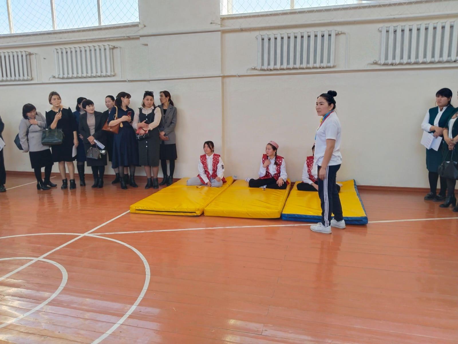 "Педагог мамандарының кәсіби дамуы сапалы білім негізі" тақырыбындағы аудандық семина