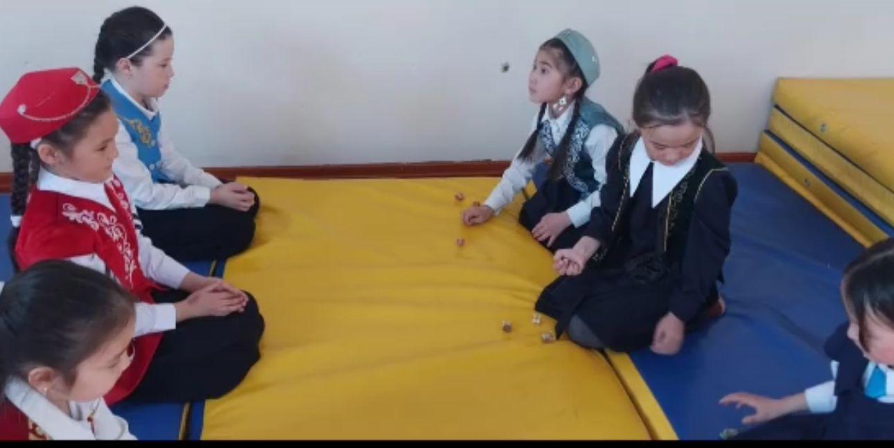 20 наурыз күні Ұлттық спорт күніне орай Жасөспірімдерге шынайы наурыз мерекесін сезіну, ұлттық ойындарды насихаттау мақсатында асық ату, тоғызқұмалақ, бес асық ойындарынан жарыс ұйымдастырылды